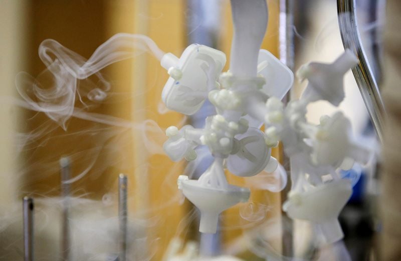 Health Round: Younger lung cancer patients more easily matched to targeted therapies-